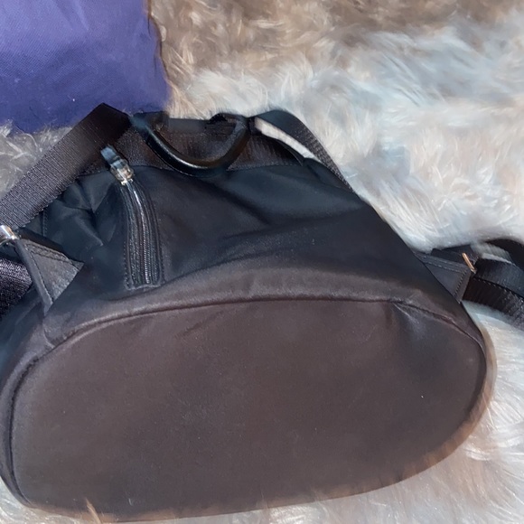 Small back bag - Picture 4 of 6